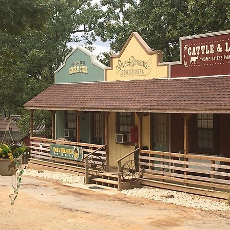 Acorn Hideaways Canton Charming Pioneer Suite 1890'S General Store Экстерьер фото
