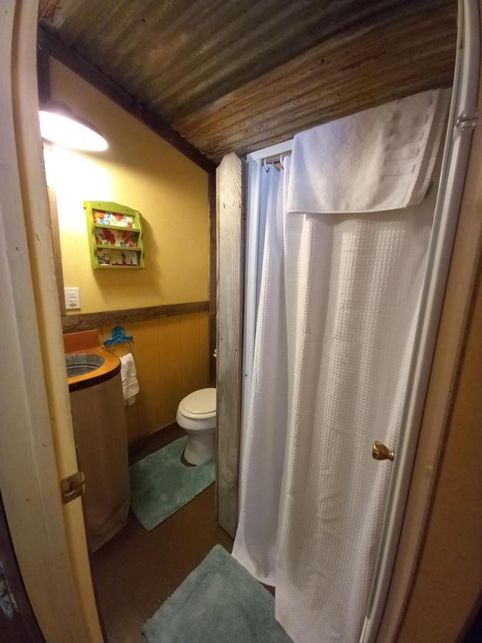 Acorn Hideaways Canton Charming Pioneer Suite 1890'S General Store Экстерьер фото
