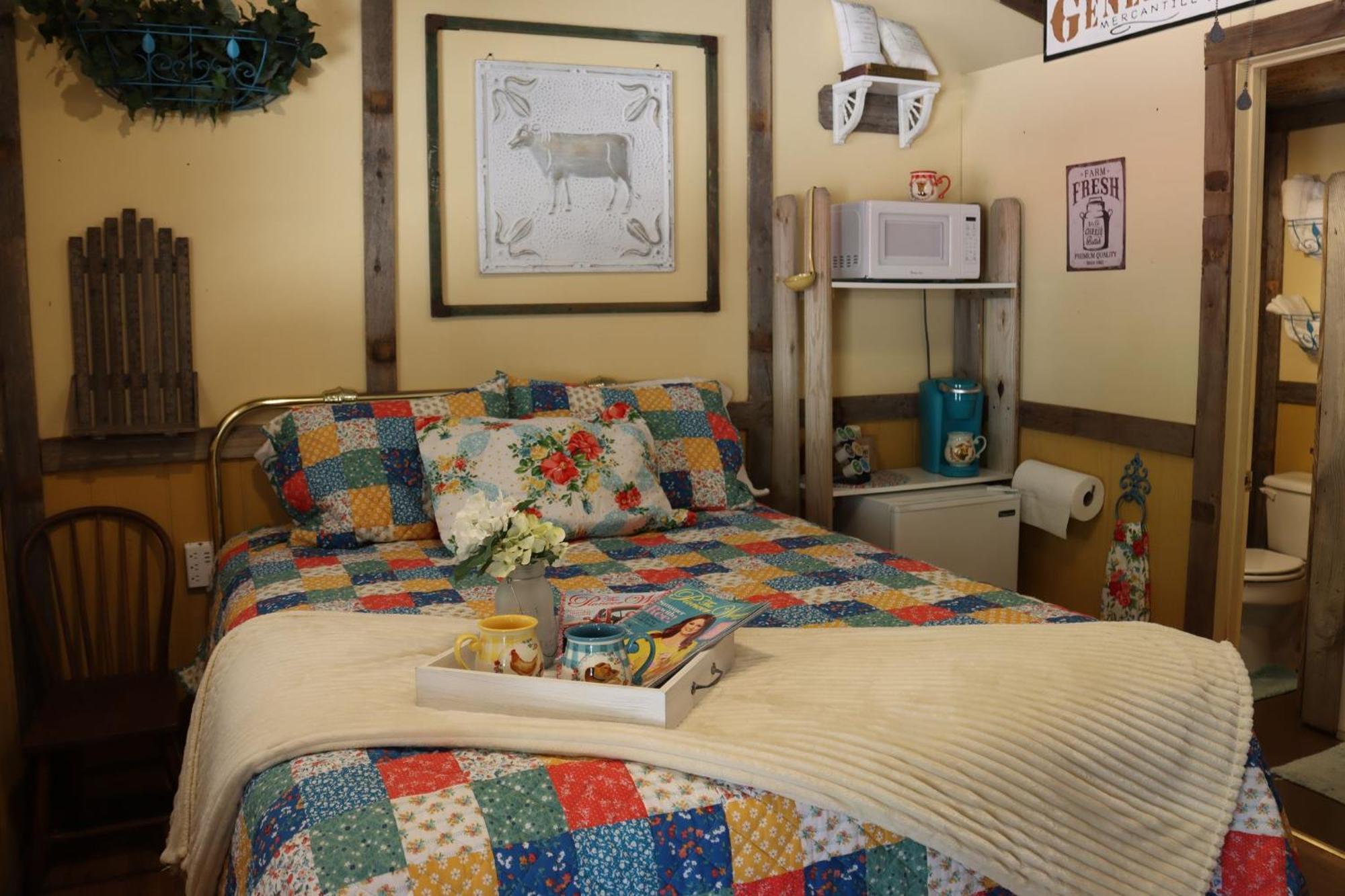 Acorn Hideaways Canton Charming Pioneer Suite 1890'S General Store Экстерьер фото