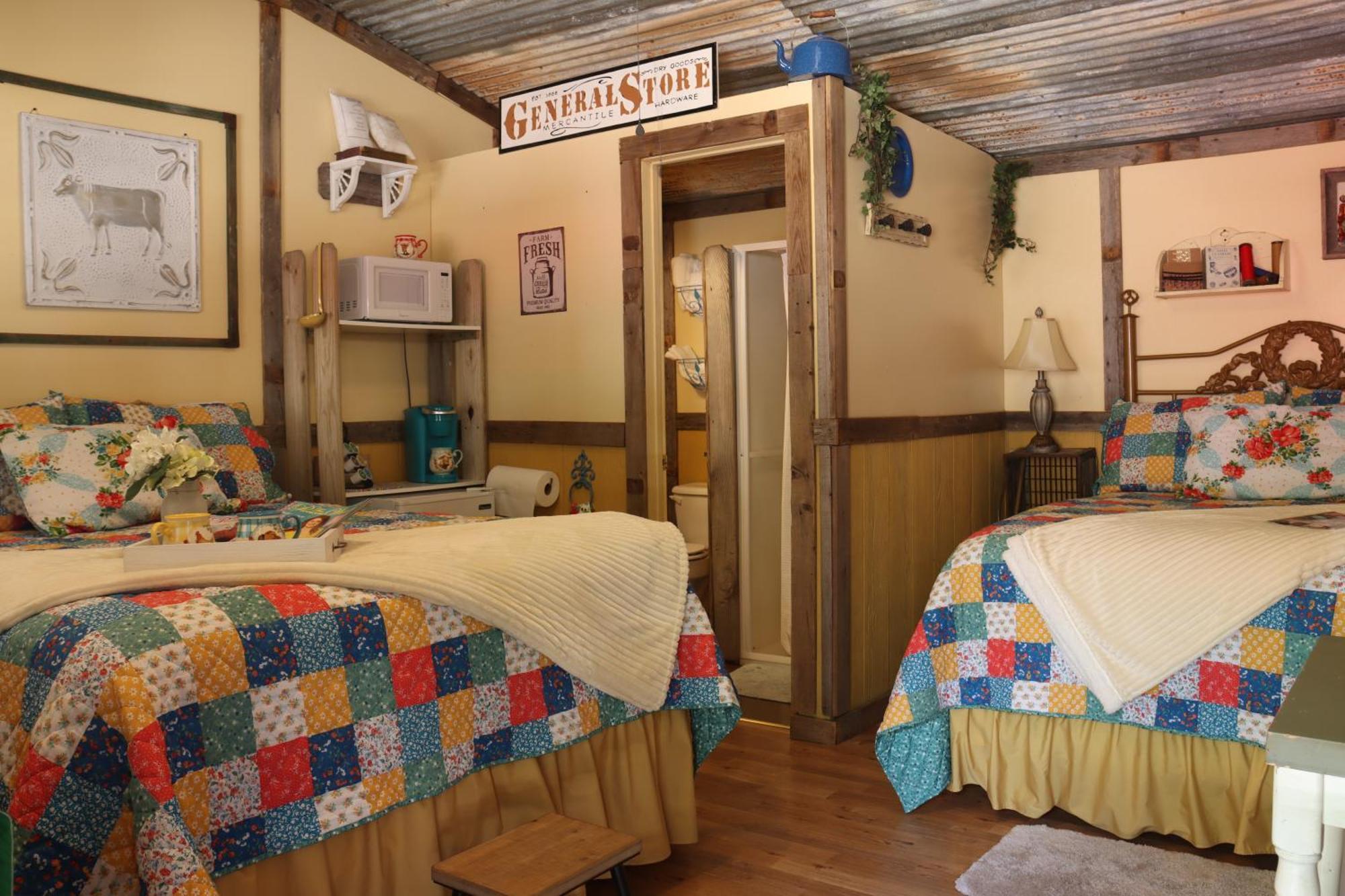 Acorn Hideaways Canton Charming Pioneer Suite 1890'S General Store Экстерьер фото