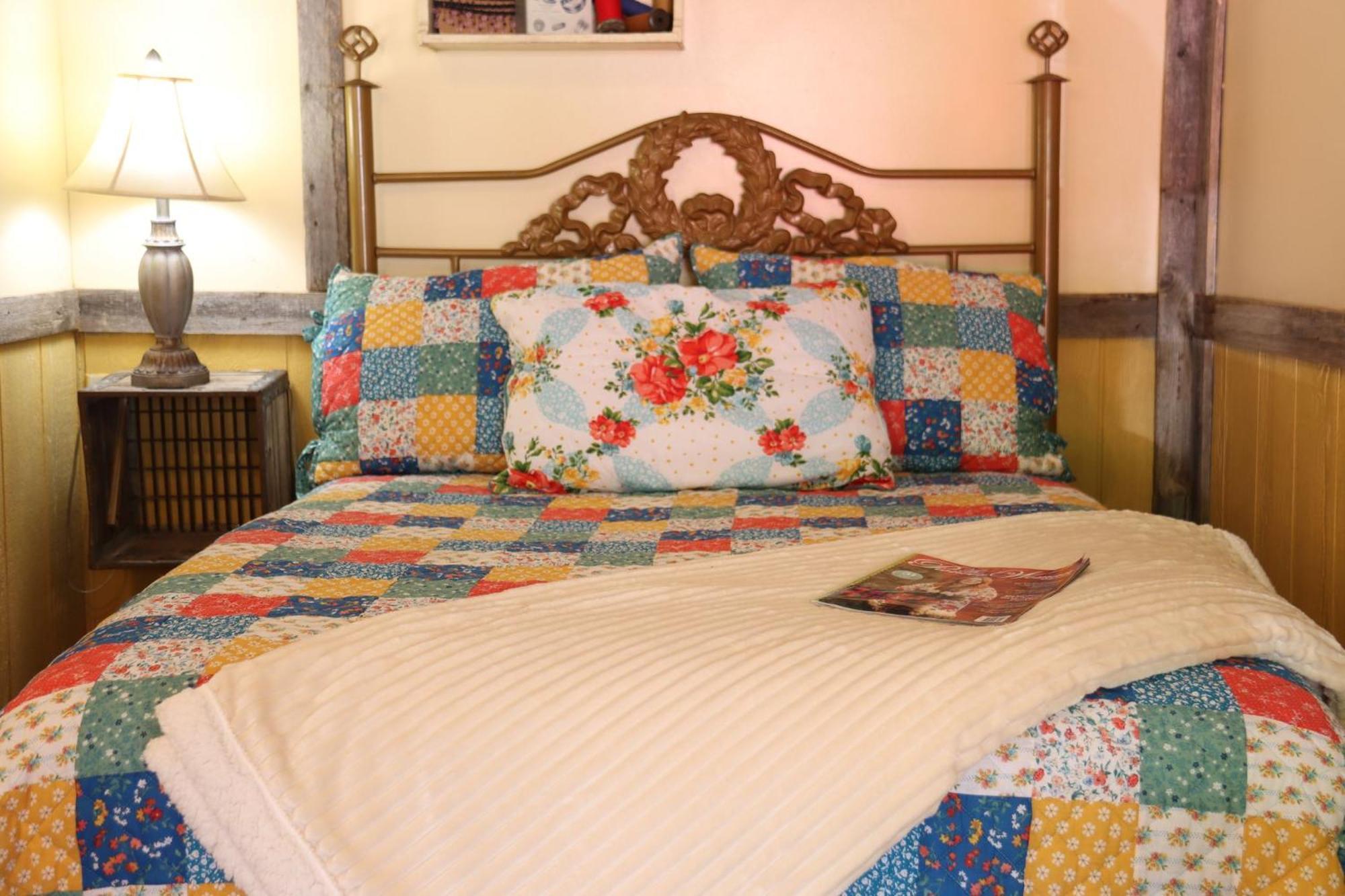 Acorn Hideaways Canton Charming Pioneer Suite 1890'S General Store Экстерьер фото