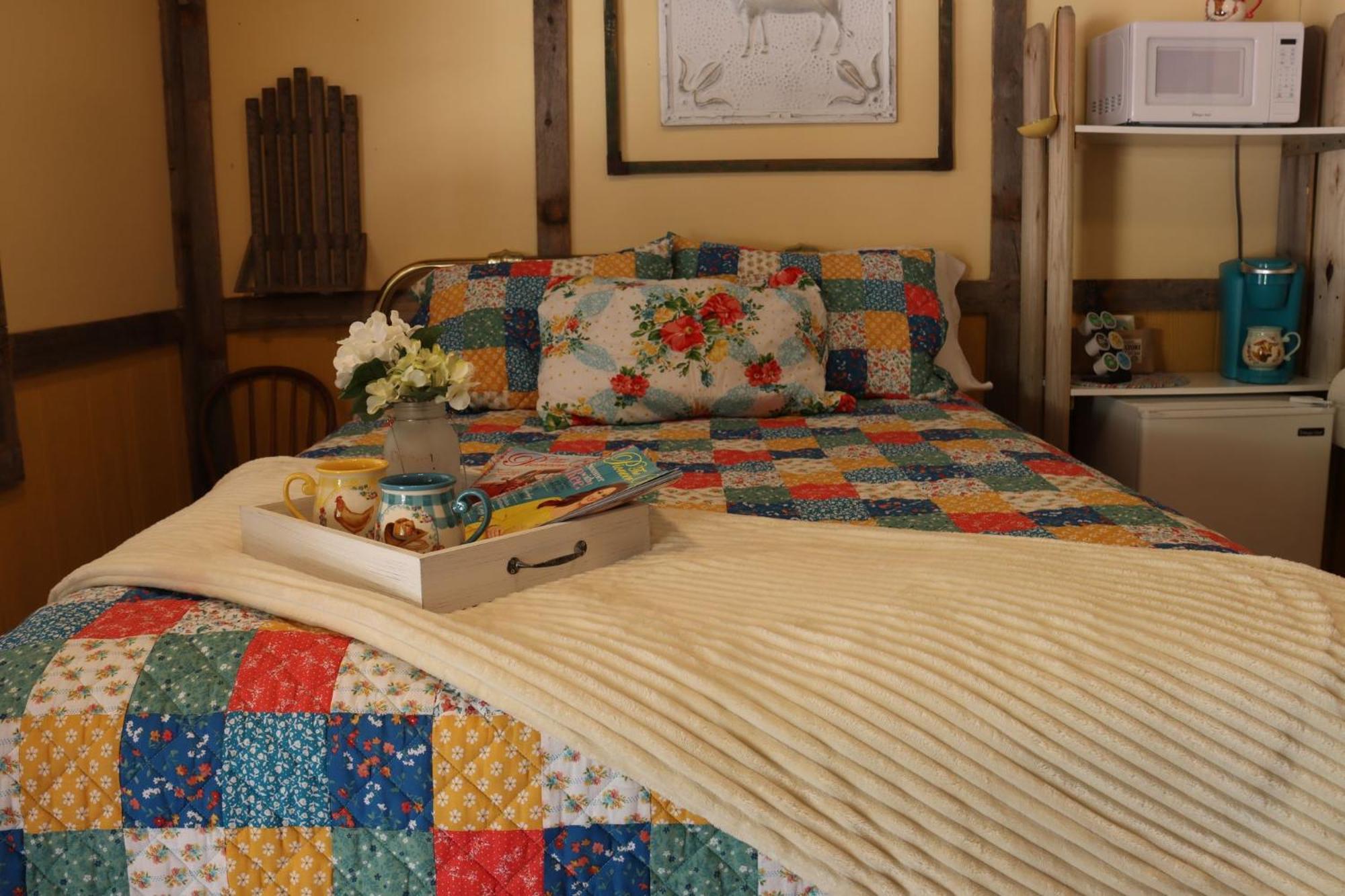 Acorn Hideaways Canton Charming Pioneer Suite 1890'S General Store Экстерьер фото